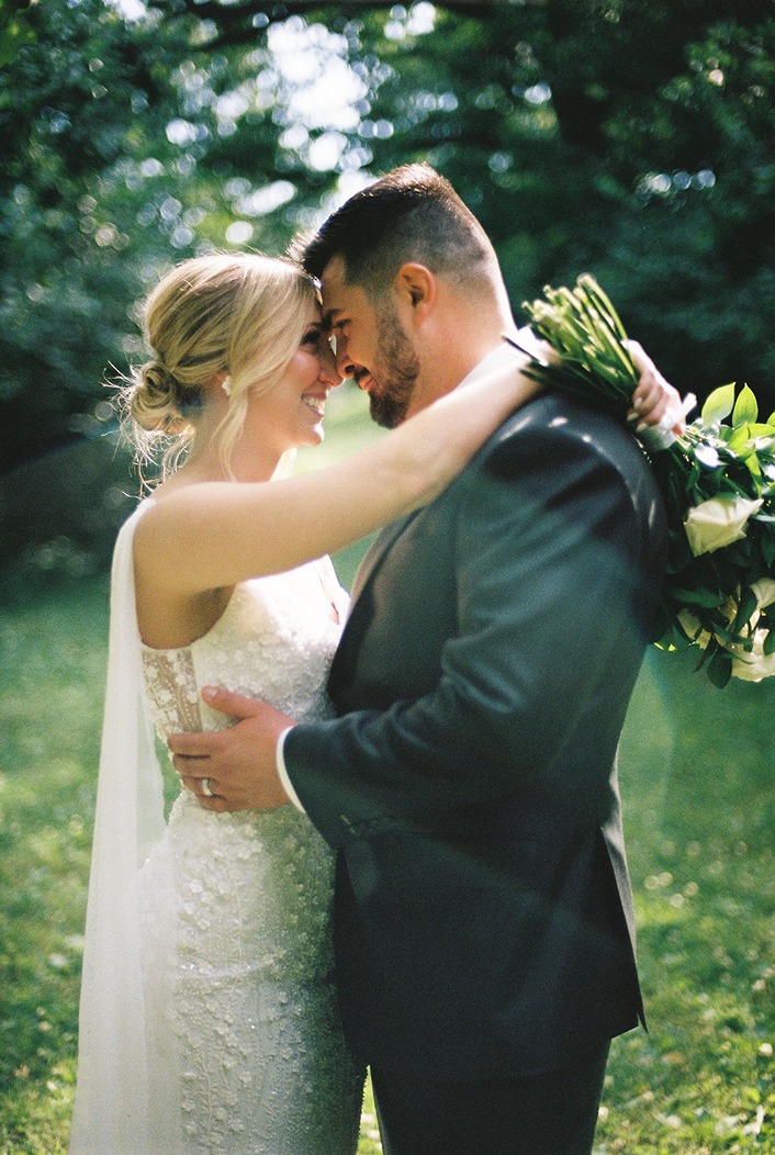 your complete photography wedding guide in cedar rapids
